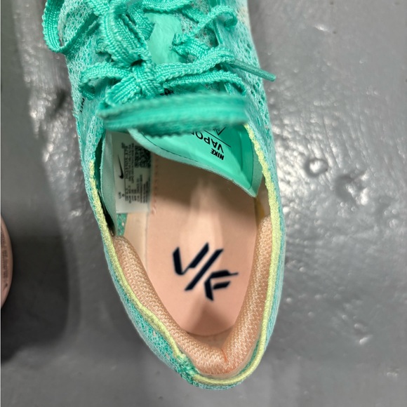 Nike ZoomX Athletic Shoes - Mint Green and Pastel Pink - Picture 7 of 10
